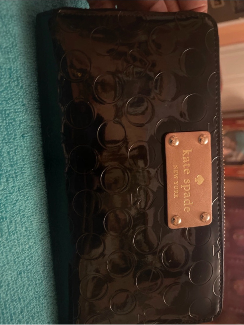 Accessory Item (Wallet)